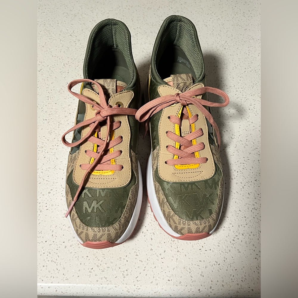 Michael Kors Sneakers